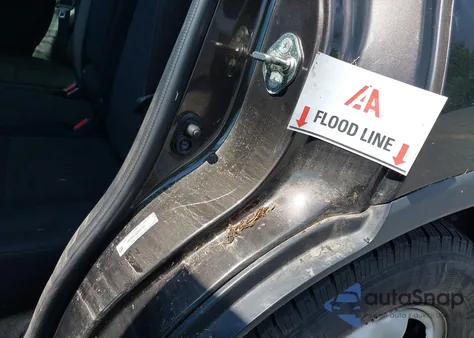 2014 Honda Cr-V Lx z USA, uszkodzony, nr VIN 2HKRM4H36EH647529